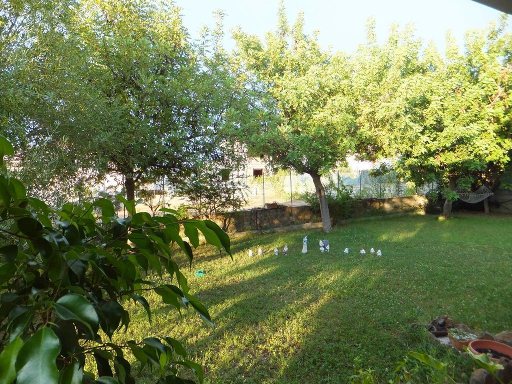 Bed and Breakfast Grazia Deledda Galtellì Exterior foto